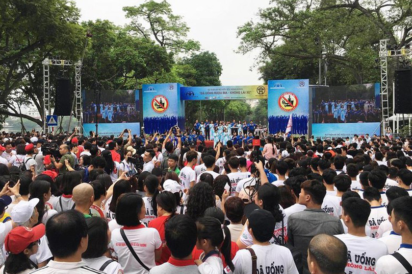 “Uống có trách nhiệm” – Uống rượu bia vào liệu còn đủ tỉnh táo để nghĩ đến trách nhiệm?